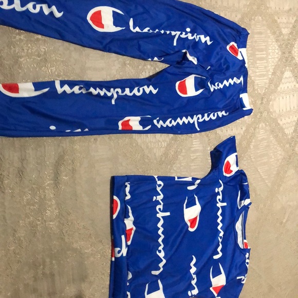 Blue suit - Picture 3 of 3